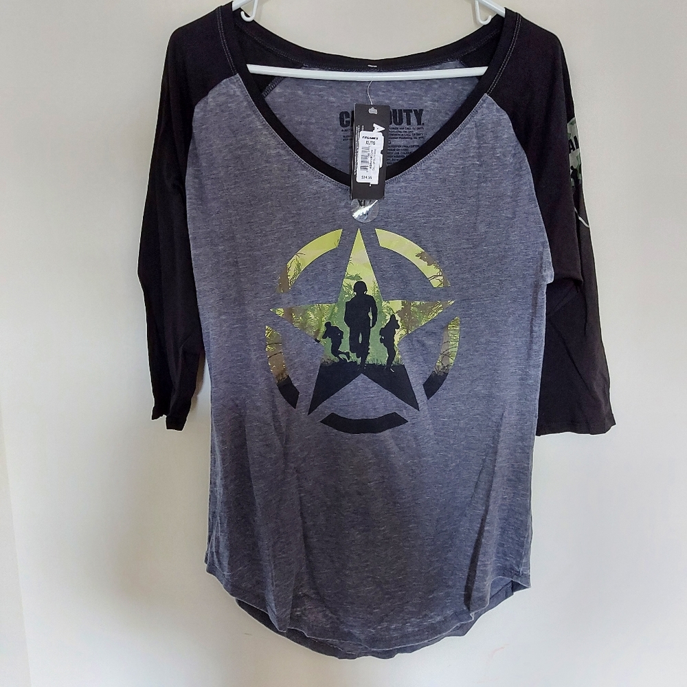 ❣️BNWT Call of Duty graphic t-shirt size XL (284)